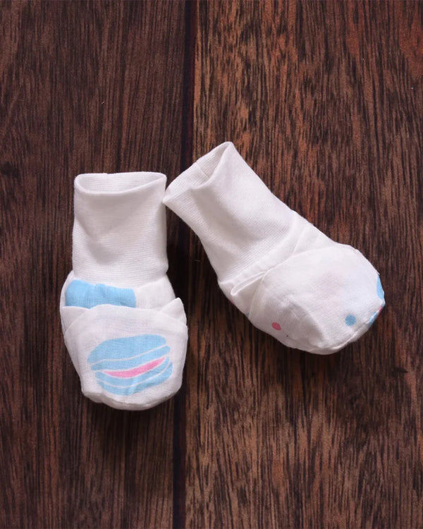 BLUE TOY BOOTIES